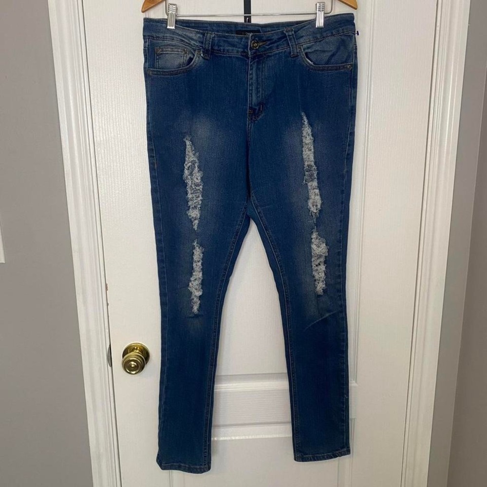 Dark‎ wash skinny distressed jeans